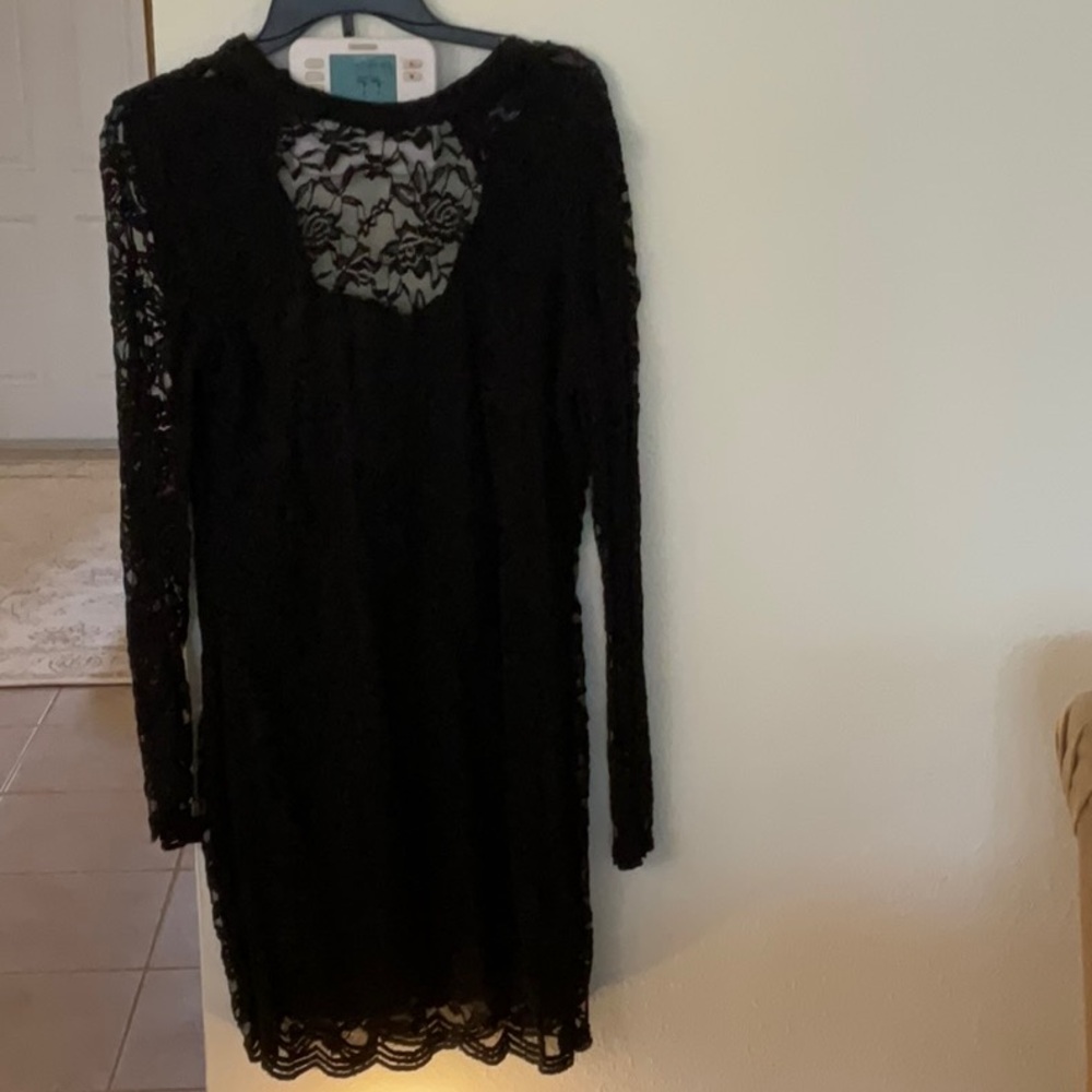 Elegant Black Lace Dress